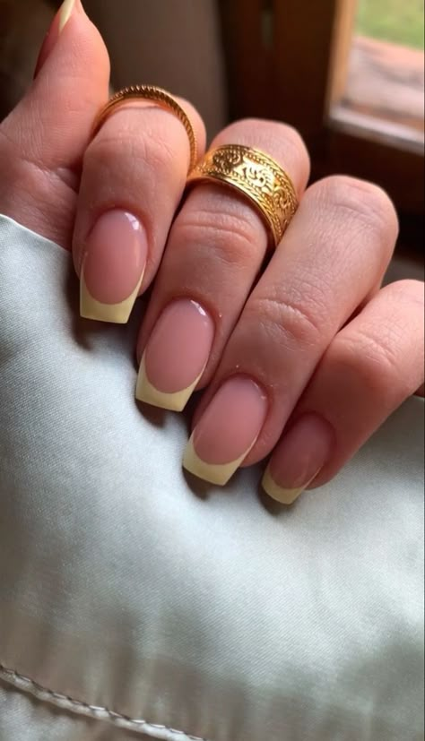 Short Yellow Tip Nails, French Tip Nails Minimalist, Soft Yellow Acrylic Nails, Yellow French Tip Gel Nails, Yellow Nail French Tip, Nails Yellow French Tips, Pastel French Nails Square, Pastel Yellow Tip Nails, Short Yellow French Tip Acrylic Nails