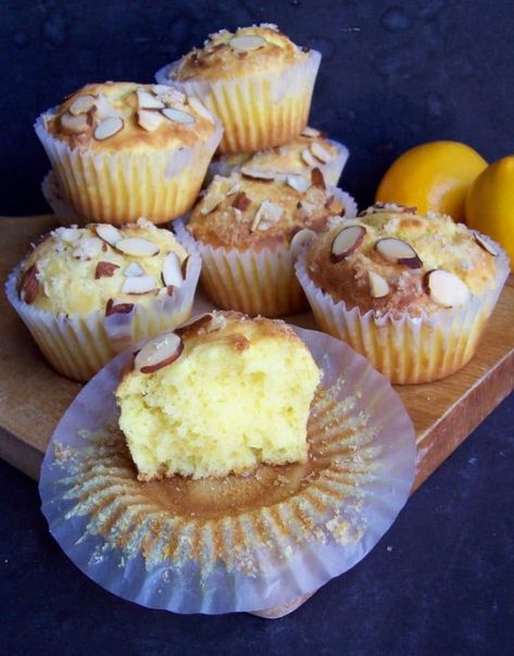 Lemon Ricotta Muffins, Ricotta Muffins, Ricotta Cake Recipes, Gf Muffins, Lemon Ricotta Cake, Gluten Free Italian, Ricotta Recipes, Ricotta Cake, Gluten Free Breads