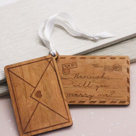 Lasercut Gift, Wooden Envelope, Wooden Postcard, Envelope Decoration, Relationship Jewelry, Art Envelopes, Long Distance Best Friend, Glowforge Ideas, Glowforge Projects