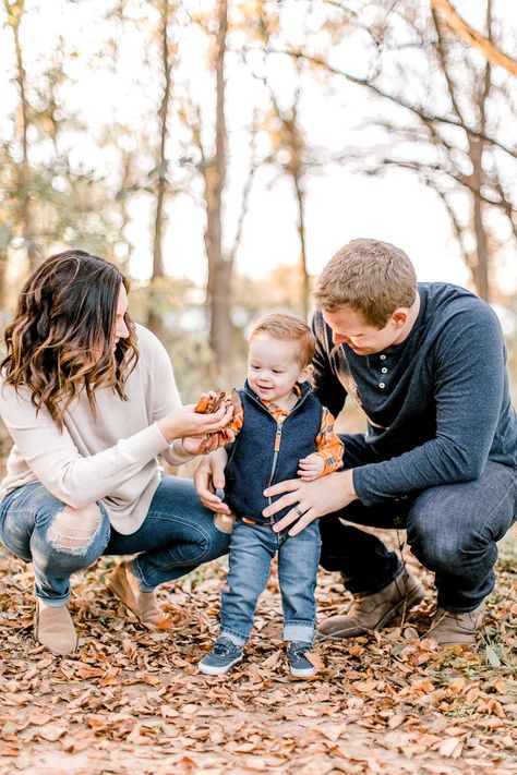 Fall Family Photo Ideas | Dallas Family Photographer | Fort Worth Family Photographer | Family of 3 Pose Ideas Family Photo Outfits Autumn, Fall Family Of 3 Pictures Outfits, Family Of 3 Fall Photo Outfits, Plus Size Family Pictures, Family Of 3 Poses, Autumn Family Photoshoot, Family Photoshoot Fall, Fall Family Photo Ideas, Family Photo Outfits Winter