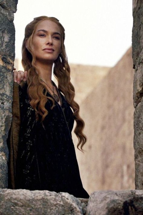 Rohan Lotr, Cercei Lannister, Queen Cersei, Golden Queen, House Lannister, Game Of Thrones Tv, Medieval Aesthetic, Lena Headey, Cersei Lannister