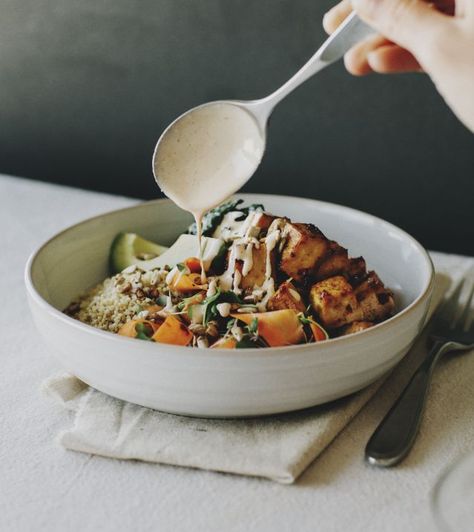 Tofu Salads, Lemon Carrots, Superfood Bowl Recipes, Sprouted Kitchen, Radish Recipe, Yummy Vegetables, Superfood Bowl, Tofu Bowl, Kitchen Bowl