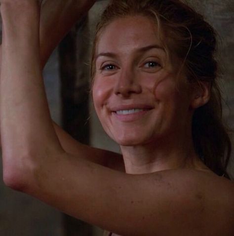 Juliet Burke Lost - Elizabeth Mitchell Elizabeth Mitchell 90s, Lost Juliet, Juliet Burke, Kate Austen, Lost Tv Show, Elizabeth Mitchell, Matthew Fox, Amelia Shepherd, John Locke