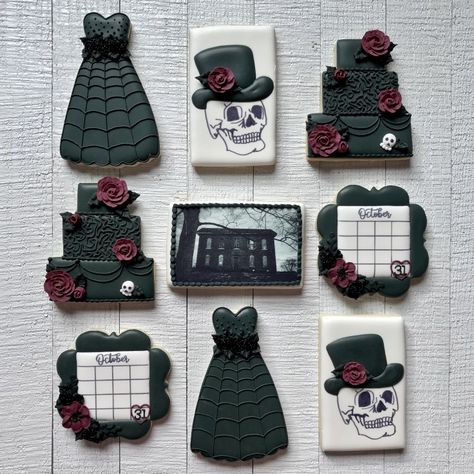 Spooky Bridal Shower Cookies, Gothic Birthday Cookies, Goth Wedding Cookies, Halloween Bridal Shower Cookies, Gothic Wedding Cookies, Halloween Wedding Cookies Decorated, Halloween Wedding Cookies, Gothic Cookies, Spooky Bridal Shower Ideas