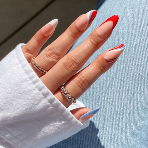 25 Fourth of July Nail Ideas That Are Actually Chic Red French Manicure, Easter Nails Easy, Patriotic Nails Design, White Almond Nails, Holiday Themed Nails, New Nail Art Design, Fourth Of July Nails, Summer Nail Designs, Summer Manicure