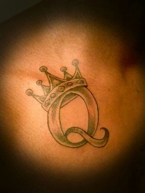 Q with crown S With Crown Tattoo, R With A Crown Tattoo, Q With Crown Tattoo, K With Crown Tattoo, Initial Crown Tattoo, Queen Tatoos Ideas Band, Queen Of Hearts Tattoo, Spade Tattoo, Rip Tattoo