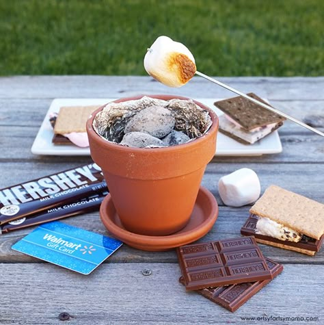 DIY Mini Fire Pit for S'mores with 3 S'more Flavor Combinations! Diy Small Fire Pit, Indoor Camping Ideas For Kids, Mini Fire Pit, Small Fire Pit, Indoor Camping, Cool Fire Pits, Flavor Combinations, Funky Junk Interiors, Backyard Camping