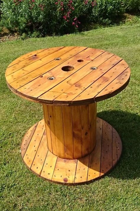 Our cable reels have been renovated to create the ideal table to go alongside the bales while adding to the rustic theme of your event. Cable Reel Table, Cable Reels, Cable Reel, Hay Bales, Wooden Spools, Flower Stand, Rustic Theme, Flower Stands, Outdoor Table