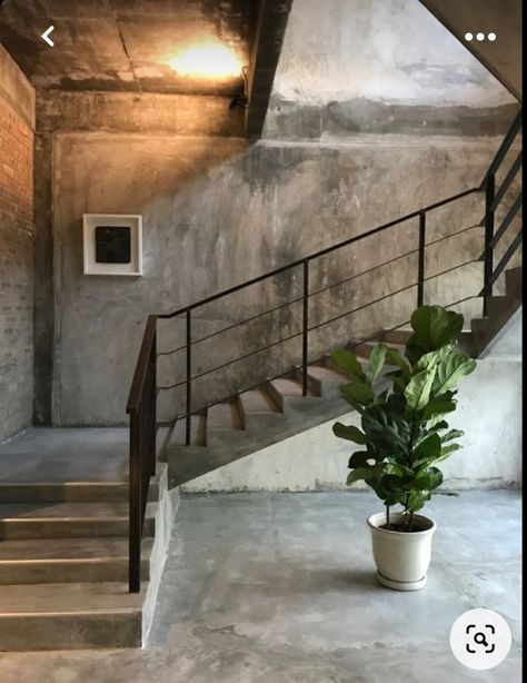 Concrete Homes Interior, Minimalist Cement House, Concrete House Aesthetic, Cement Wood Interior, Industrial House Minimalist, Concrete Houses Interior, Wood And Concrete Interior, Wood And Concrete House, Cement House