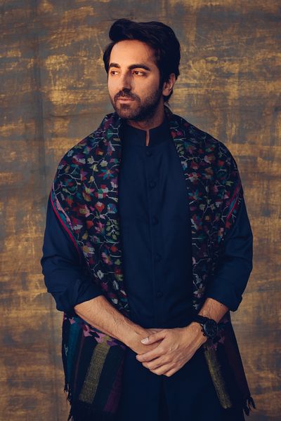 AYUSHMAAN-KHURANA-IN-HANDWOVEN-PASHMINA- PURE-KANI-SHAWL Kurta With Scarf Men, Men Shawl Style, Kurta With Shawl Men, Shawl Styling Ideas, Shawl Outfit Men, Ayushmaan Khurana, Shawls For Men, Haldi Groom, Indo Western Outfits For Men