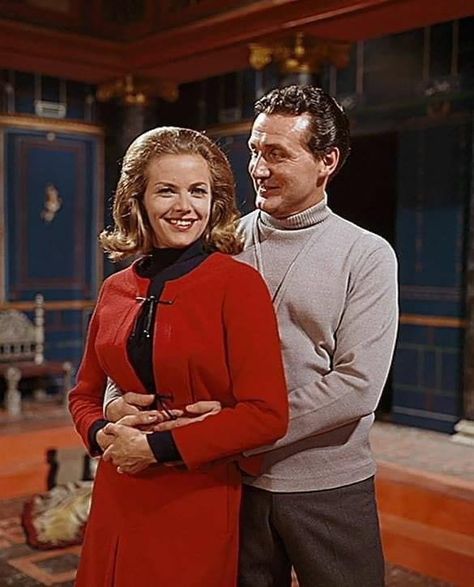 Original Avengers, Honor Blackman, Avengers Women, Patrick Macnee, Dame Diana Rigg, Love Tv Series, Spy Shows, Tara King, Best Avenger