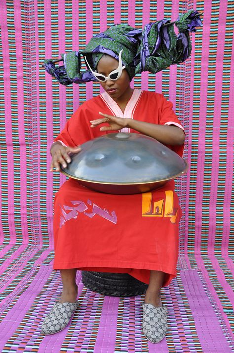 Hassan Hajjaj, The Blacker The Berry, Claes Oldenburg, Afrikaanse Kunst, Jasper Johns, Christopher Nolan, Afro Punk, Performance Artist, Andy Warhol