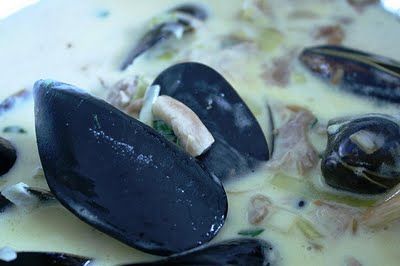 Mussels in Pernod cream sauce. Pernod Sauce, Wine Cream Sauce, Leftover Pork Roast, White Wine Cream Sauce, Day After Christmas, Mussels Recipe, Date Night Recipes, Cooking Seafood, Human Dignity