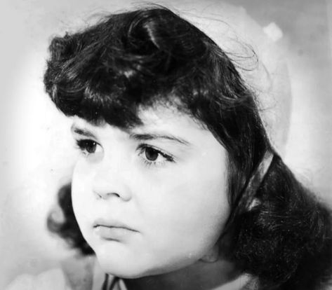 Darla Hood, Our Gang, Little Rascals, Old Hollywood, Funny Stuff, Hollywood, Funny, Quick Saves