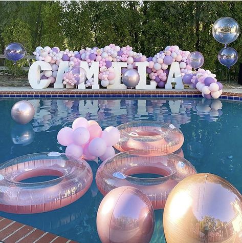 Sweet 16 Pool Parties, Lila Party, Sweet Sixteen Birthday Party Ideas, Balloons Decor, Last Days Of Summer, Pool Party Decorations, Pool Birthday, Birthday Party Theme Decorations, Birthday Party For Teens