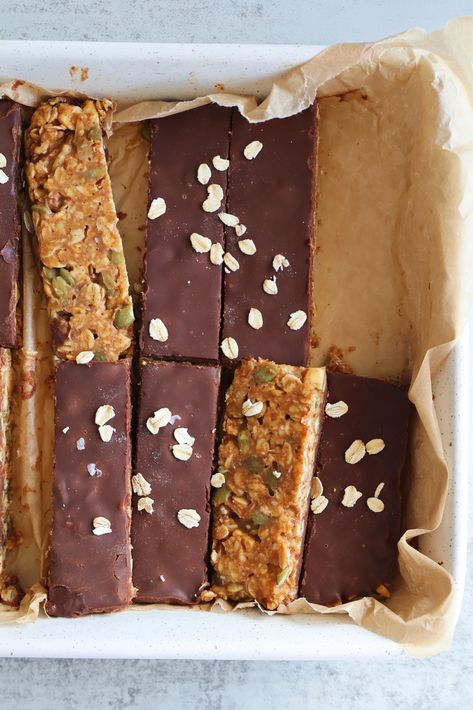 No Bake Granola Bars Dark Chocolate Pistachio, Bake Granola Bars, No Bake Granola, Roasted Pistachios, Main Salad, Flakey Salt, No Bake Granola Bars, Chocolate Pistachio, Healthy Granola Bars