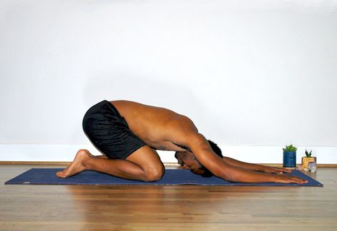 Yoga Poses For Flexibility, Over 50 Fitness, Hip Flexibility, Flexibility And Mobility, Yoga Poses For Men, Men Yoga, Yoga Hands, Lower Back Pain Exercises, Yoga Tutorial