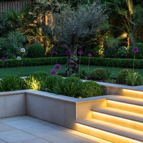 Garden Furniture Design, Garden Stairs, Back Garden Design, Sloped Garden, Garden Steps, Modern Garden Design, Diy Garden Furniture, Contemporary Garden, Have Inspiration