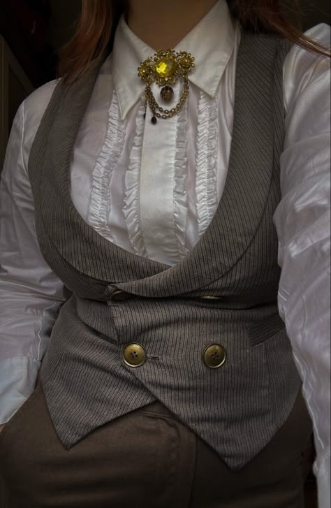 victorian gothic outfit dark academia aesthetic Dark Academia Victorian Outfit, Victorian Doctor Outfit, Victorian Academia Aesthetic, Dark Academia Fantasy Outfit, Slytherin Academia Outfit, Dark Victorian Aesthetic Outfit, Casual Victorian Outfits, Gothic Academia Outfits, Steampunk Aesthetic Outfit