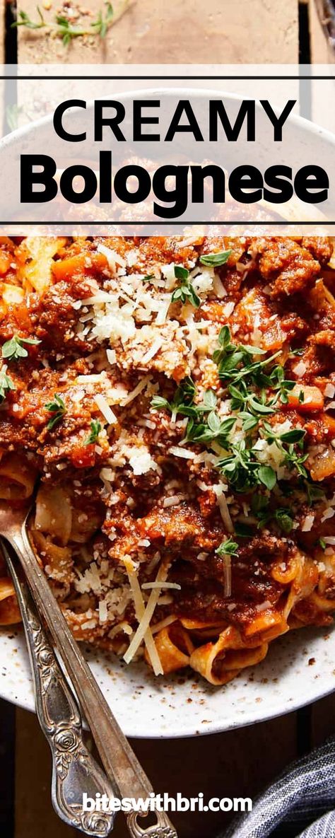 Creamy Bolognese Sauce, Crockpot Bolognese Sauce, Italian Restaurant Recipes, Creamy Bolognese, Bri Recipes, Rosemary Parmesan Bread, Bread Air Fryer, Toast Garlic Bread, Bolognese Recipes