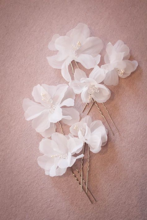 LOULOU wedding hair flowers 11 Hair Flower Pins, Bridal Hair Flower, Floral Wedding Hair, Flower Hair Pins, Curly Wedding Hair, Romantic Hairstyles, Handmade Flowers Fabric, Hair Flowers, Bridal Hair Clip