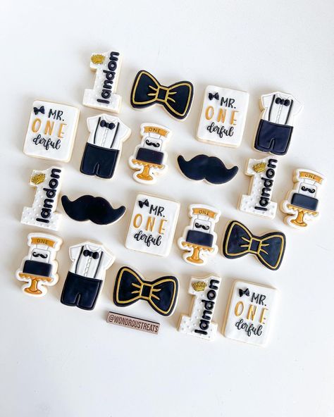 Landon’s Mr. Onederful birthday… | Instagram Onederful Birthday Cookies, Onederful Cookies, Mr Onederful Birthday Party Ideas, Mr Onederful Birthday, Onederful Birthday, Mr Onederful, Birthday Instagram, Baby Boy 1st Birthday, Mr Wonderful