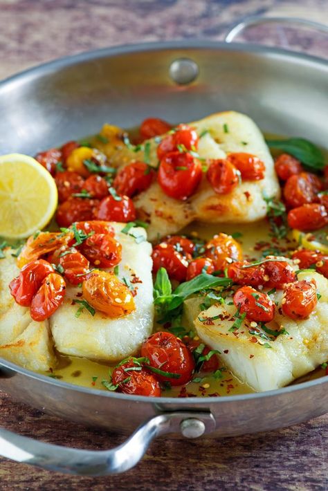 Fish In Tomato Basil Sauce, Pan Seared Cod With Tomato Basil Sauce, Code Fish Recipes, Cod And Tomatoes, Cod Loin Recipes, Pan Seared Cod, Cod Recipes Healthy, Seared Cod, Salmon Recipes Pan Seared