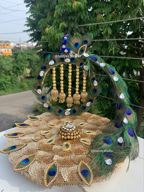 Customised Singhasan for laddu gopal 😍 DM for bookings now ✨ Shipping WORLDWIDE 🌍 Contact us on +919410477888 DM for bookings and details only at @festive.studio #janamashtami #krishna #laddugopal #krishnajanmashtami #krishnalove #peacockfeather #handmadedecor #culturalgifts Singhasan Design Handmade, Krishna Aasan, Laddu Gopal Singhasan, Haldi Tray, Mehendi Platter, Thai Decoration, Bal Ganesh, Handmade Hamper, Engagement Themes