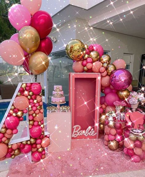 18th Birthday Party Ideas Barbie, Barbie Birthday Party 1 Year, Barbie Center Piece Ideas, 7 Year Birthday Party Themes, 4 Year Barbie Birthday, Barbie Themed 5th Birthday Party, Barbie Themed Party For Adults, Barbie Birthday Outfit Kids, All Pink Birthday Party Decoration