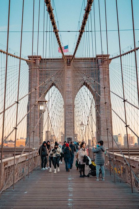 How to Walk Across the Brooklyn Bridge (Tips From a Local) Dumbo Nyc, Nyc Guide, Williamsburg Bridge, Pedestrian Walkway, To Do In New York, New York Harbor, Brooklyn Bridge Park, Romantic Things To Do, Park In New York