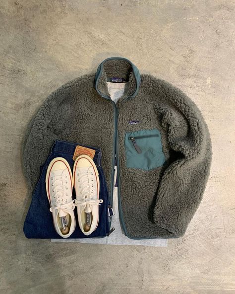 @kent27k on Instagram: “#2000's～PATAGONIA RETRO PILE CARDIGAN MADE IN USA #1980's～LEVI'S 501 RED LINE JEANS #birkenstockboston #1990's～CHAMPION COLLEGE REVERSE…” Patagonia Retro Pile, Patagonia Retro, Military Pants, Lined Jeans, Vans Slip On, Red Line, Levi's 501, Weekend Outfit, Patagonia