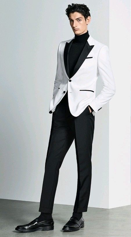 Black And White Tuxedo Men, Black Wedding Dress Wedding, White Tuxedo Men, Prom Men Outfit, White Coat Ceremony Outfit, Mens Christmas Party Outfit, White Blazer Men, Fashion For Men Over 40, Black White Wedding Dress