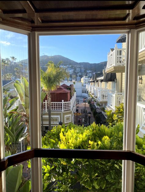 Island Aesthetic Tropical, Catalina Island Aesthetic, Catalina Core, Sunrise Tropical, Catalina Island Hotels, Tropical Hotel, Cali Vibes, Hotel View, Island Aesthetic