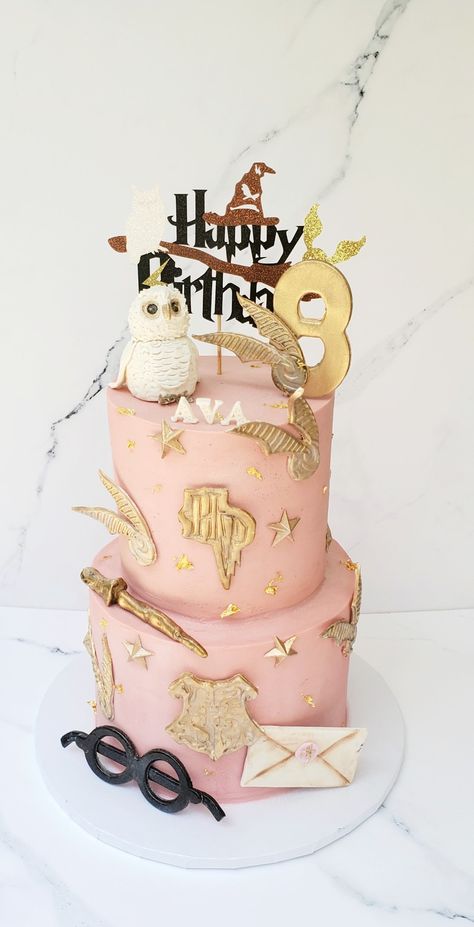 Pink and gold Harry Potter Birthday Cake Harry Potter Pink Cake, Pink And Gold Harry Potter Birthday, Girly Harry Potter Cake, Fondant Hedwig, Pink Harry Potter Cake, Harry Potter Pink Party, Harry Potter Girl Birthday Party, Harry Potter Cakes Birthday Girl, Hedwig Cake