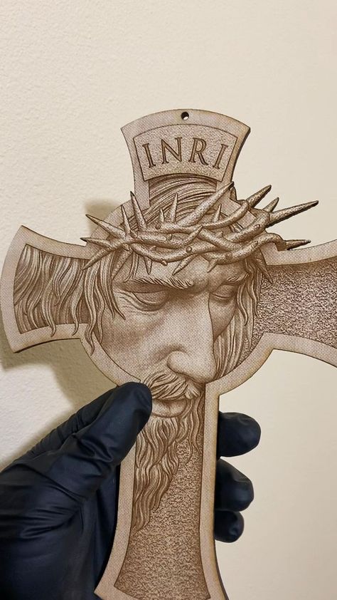 3d Laser Engraving, Ideas Corte Laser Mdf, Jesus On The Cross Art, Wood Crosses Ideas, Jesus Art Drawing, Jesus Christ Cross, Christ Cross, Jesus Wall Art, Jesus Drawings