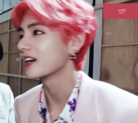 Taehyung Green Hair, Taehyung Blonde Hair, Taehyung Yellow, Taehyung Green, Taehyung Blonde, Blonde Pink Hair, Twitter Cover Photo, Bts Selca, V Hair