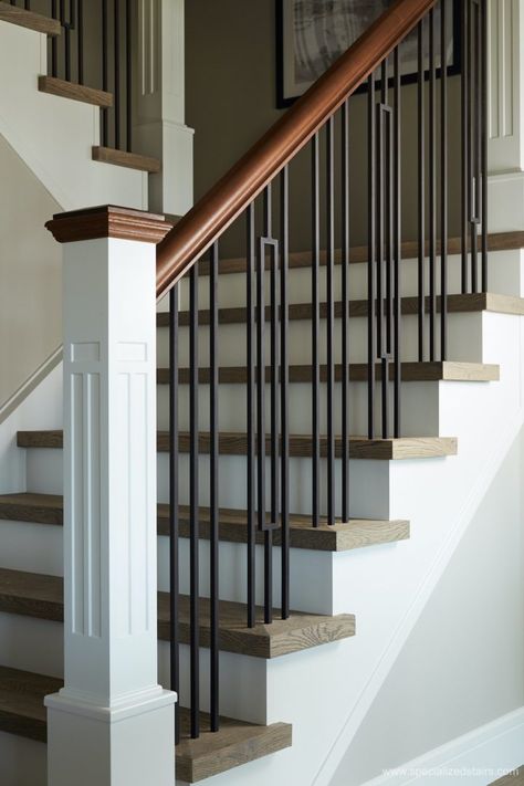 Stair Railing Trends 2023, Wood Railing Design, Railing Design Stairs, Stairs Designs, Banister Remodel, Indoor Stair Railing, درابزين السلم, Stairs Railing, درج السلم