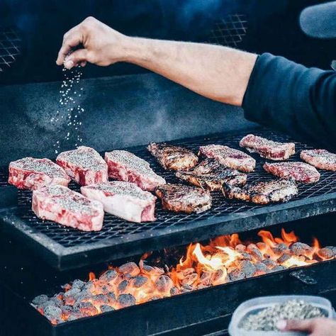 Its A Mans World, How To Grill Steak, Carne Asada, Meat Lovers, Man Up, Bbq Grill, Food Pictures, Food Photography, A Man