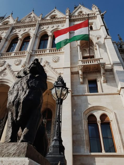 The Hungarian Parliament builiding aka Országház in Hungarian- largest building in Hungary and tallest one in Budapest. Hungarian Aesthetic, Hungary Aesthetic, Hungarian Flag, Hungary Flag, 2025 Goals, Country Aesthetic, Country Hits, Hungary Travel, Lions Gate