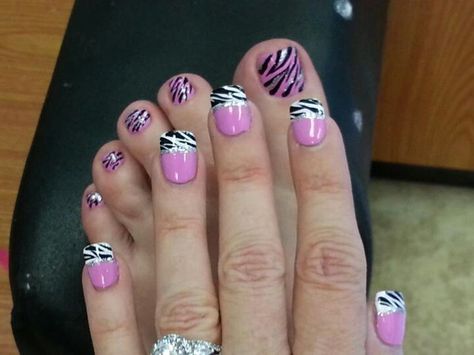 Zebra Acrylic Nails, Mcbling Nails, 2000s Nails, Patriotic Nails Design, Toenail Art, Disney Acrylic Nails, Pedicure Ideas, Cheetah Nails, Finger Nail Art