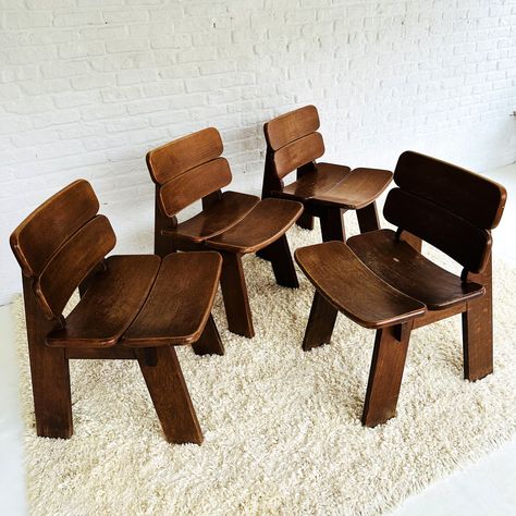 Listed on VNTG.com: Set of 4 brutalist oak dining chairs, 1970s | #vntg #vintage Brutalist Chair, Brutalist Furniture, Bio For Instagram, Vintage Dining Set, Brutalist Design, Vintage Dining Table, Oak Chair, Vintage Dining Chairs, Oak Dining Chairs