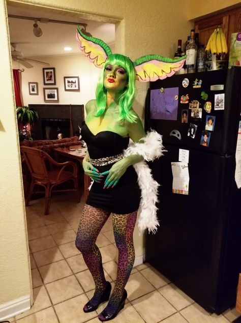 Greta The Gremlin, Gremlin Costume Women, Gremlins Family Costume, Female Gremlin Costume, Greta Gremlin Costume Diy, Gremlin Costume Diy, Green Hair Halloween Costumes Ideas, Halloween Costumes Green Hair, Greta Gremlin Costume