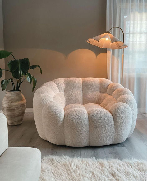 Living Room Glam, Big Pumpkin, Glam Living Room Decor, Small Couch, Upholstered Couch, Interior Design Per La Casa, Glam Living Room, Cozy Chair, Inspire Me Home Decor