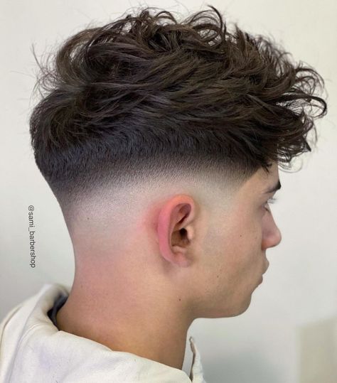 Low Fade Haircut Very Short Hair Men, Low Taper Fade Haircut, Mid Fade Haircut, Fade Haircut Styles, Haircut Selfie, Haircut Names For Men, Photo Hijab, Mens Haircuts Short Hair, Mens Hairstyles Fade