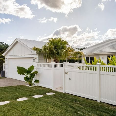 Beach House Fencing Ideas, Pool At Front Of House, Queenslander Fence Ideas, White Carport Ideas, Coastal Fencing Beach Houses, Pvc White Fence, Coastal Weatherboard Exterior, Hamptons Coastal Facade, Coastal Front Facade