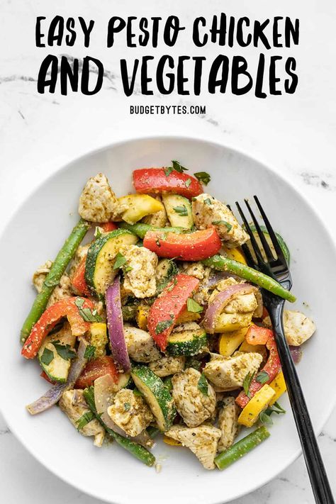 This Easy Pesto Chicken and Vegetables meal prep is super fast and easy, and holds up well in the fridge for tasty lunches all week! BudgetBytes.com