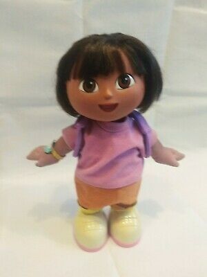 Dora Halloween Costume, Dora Toys, Dora Pictures, Brown Hair Cartoon, Dora Diego, 2000s Cartoons, Child Hood, Teaching Time, Green Background Video