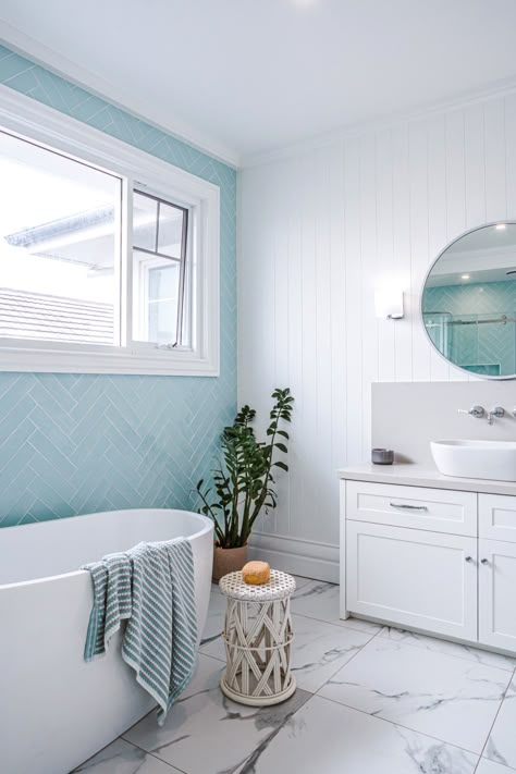 Shiplap Wall White, Bathroom Herringbone Tile, Hampton Style Bathrooms, Hamptons Bathroom, Blue Herringbone Tile, Hamptons House Interior, Herringbone Tile Bathroom, Hamptons Style House, Oval Tub