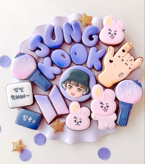 Jungkook Cake, Bts Cakes, Army Birthday Cakes, Kpop Food, Army Cake, Bts Birthday, Bts Cake, Fiesta Cake, Cake Aesthetic