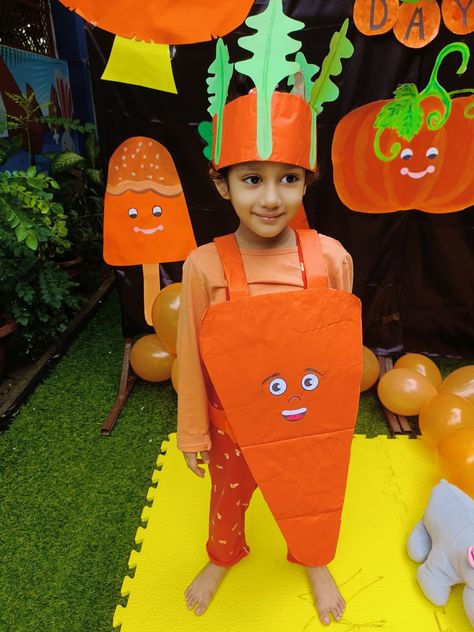 Fruit Activity, Carrot Costume, Winter Decorations, Winter Decor, Costume Ideas, Carrots, Fruit, Orange, Halloween